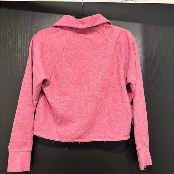 NIKE WOMEN’S PINK CROPPED QUARTER ZIP - Picture 3 of 4
